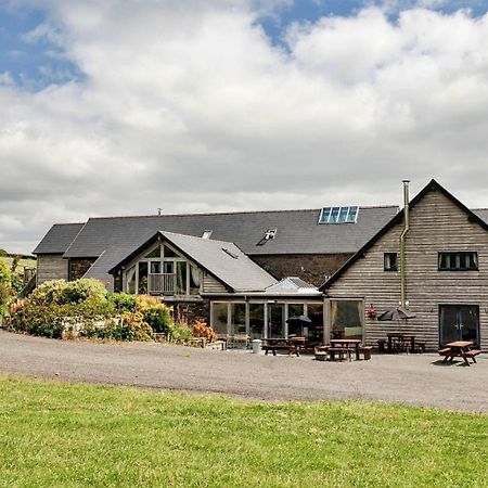Finest Retreats - The Welsh Barn Villa Aberystwyth Buitenkant foto